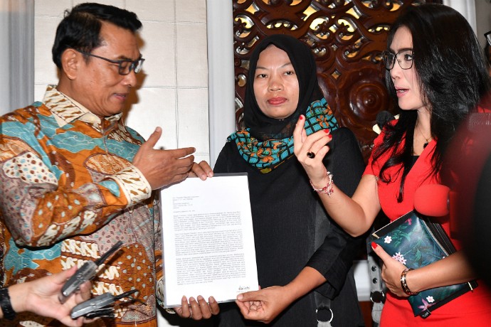 DPR Terima Surat Presiden Jokowi soal Baiq Nuril, Besok Dibawa ke Paripurna