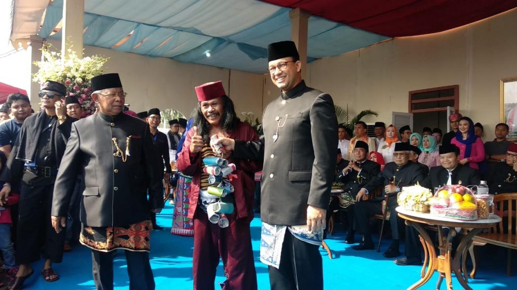 Disambut Palang Pintu, Anies dan Sejumlah Tokoh Hadiri Puncak Lebaran Betawi