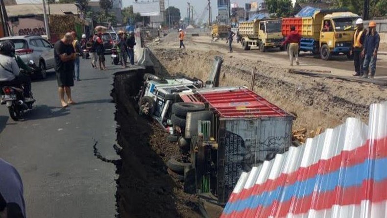 Sri Sultan Berharap Tidak Ada Lagi Kecelakaan di Proyek Underpass Kentungan