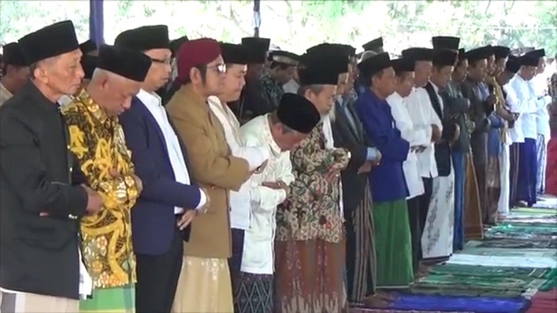 Ribuan Jemaah Thoriqoh Shidiqiyah di Jombang Baru Salat Idul Adha Hari Ini