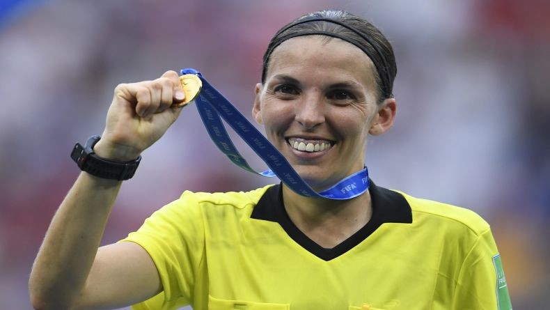 3 Wasit Wanita yang Pimpin Piala Dunia 2022, Nomor 2 dari Asia