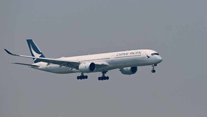 Buntut Demonstrasi di Hong Kong, Bos Maskapai Cathay Pacific Mengundurkan Diri