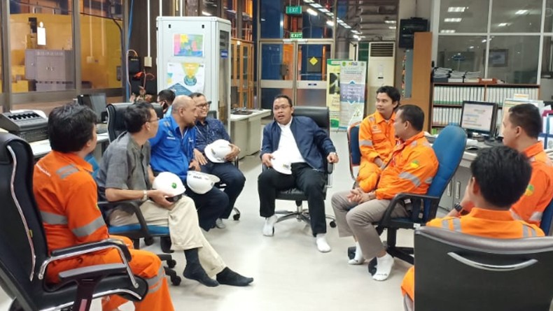 Teladani Semangat Pahlawan, PLN Terus Kerja Keras Menerangi Indonesia
