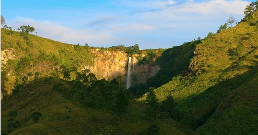 Terpikat Air Terjun Sipiso Piso Berastagi, Keindahan Alamnya Mirip di Eropa