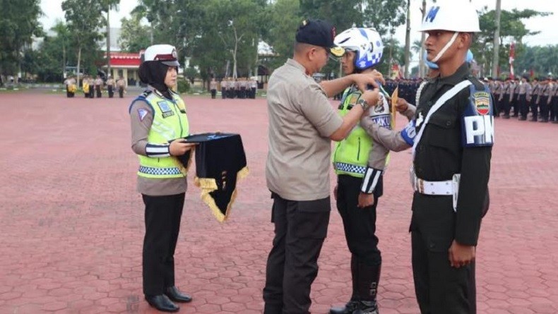 Operasi Patuh, Polda Sumut Akan Tilang Pengendara Bermain Ponsel di Jalan