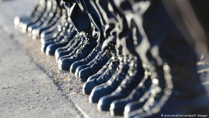 Ternyata Tentara Jerman Harus Tunggu 8 Tahun untuk Pakai Sepatu Boots Baru