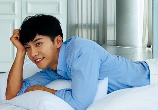 Lee Seung Gi Jajan Cenil di Yogyakarta, Netizen Histeris