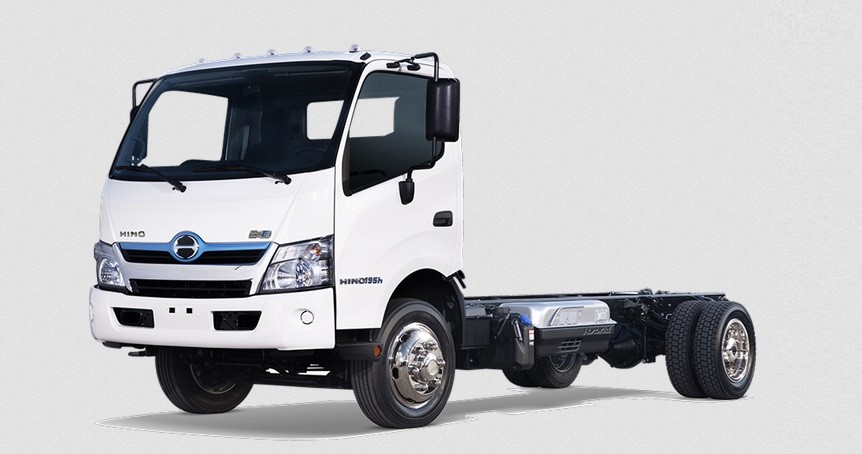 Gendong Mesin Biodiesel dan Listrik, Truk Hino Hybrid Diklaim Lebih Irit