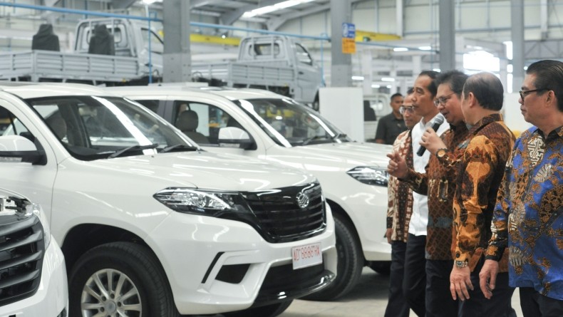 Dorong Pejabat Jateng Pakai Mobil Esemka, Ganjar: Saya Pengin Cepat Beli