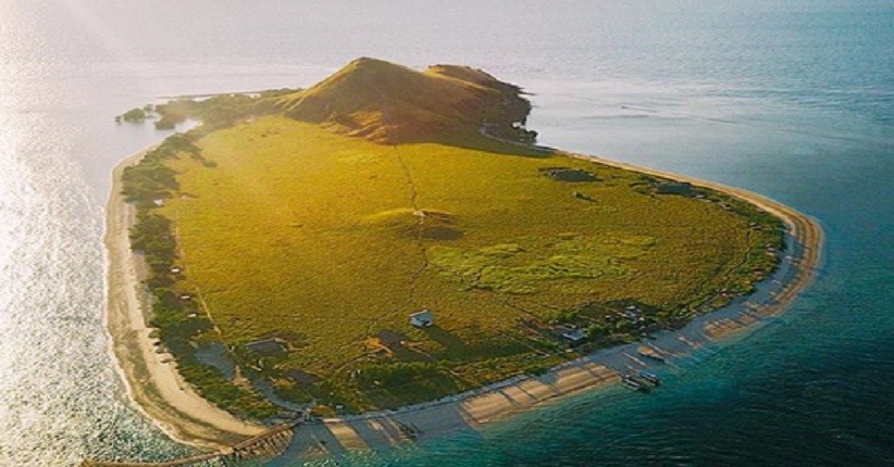 Mengintip Keindahan Pulau Kenawa Sumbawa, Bukit Kecilnya Terlihat Eksotis