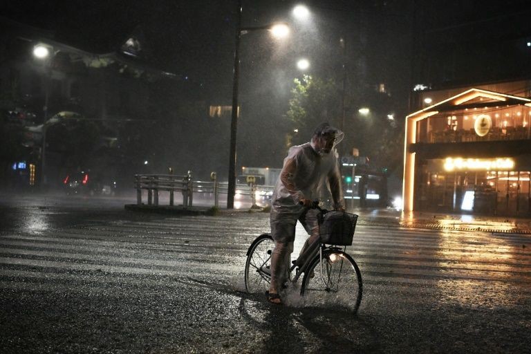 Topan Ganas Faxai Hantam Jepang, 390.00 Warga Diminta Mengungsi