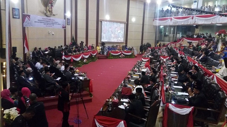 100 Anggota DPRD Periode 2019-2024 Sumatera Utara Resmi Dilantik 