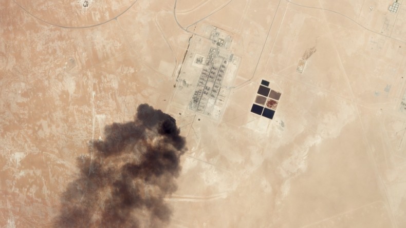 Kilang Minyak Diserang,  Arab Saudi  Dikabarkan Tunda IPO Aramco