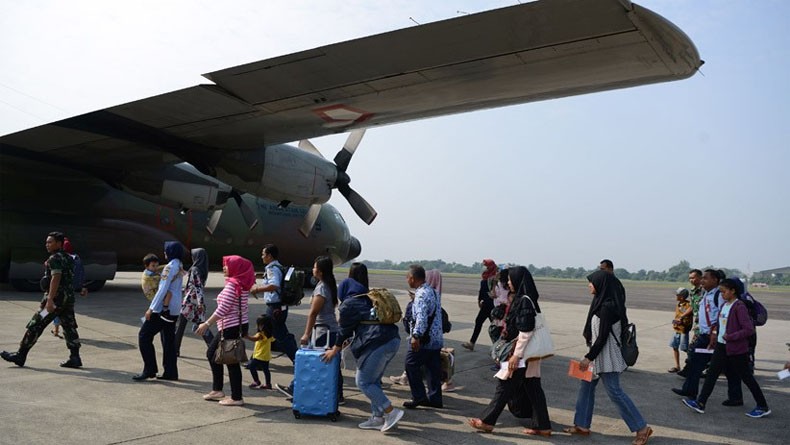 TNI Angkut Penumpang Pulang Kampung Jayapura-Wamena Pakai Pesawat Hercules