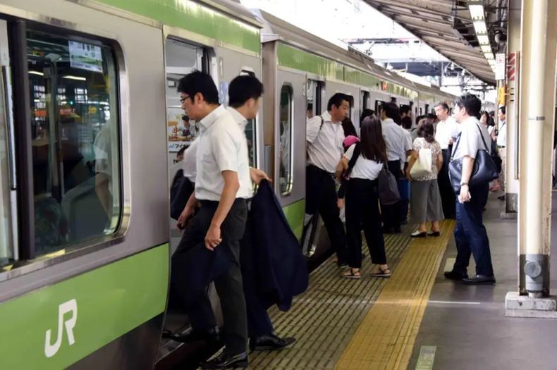 Kisah Pria Jepang Kehilangan Dompet Berisi Uang Senilai Rp360 Juta di Kereta