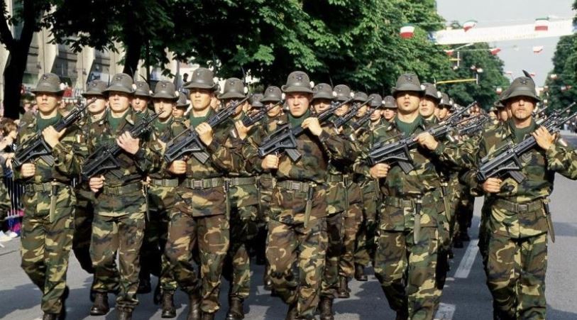 Dibujuk Prancis, Italia Siap Bergabung dengan Koalisi Militer Eropa