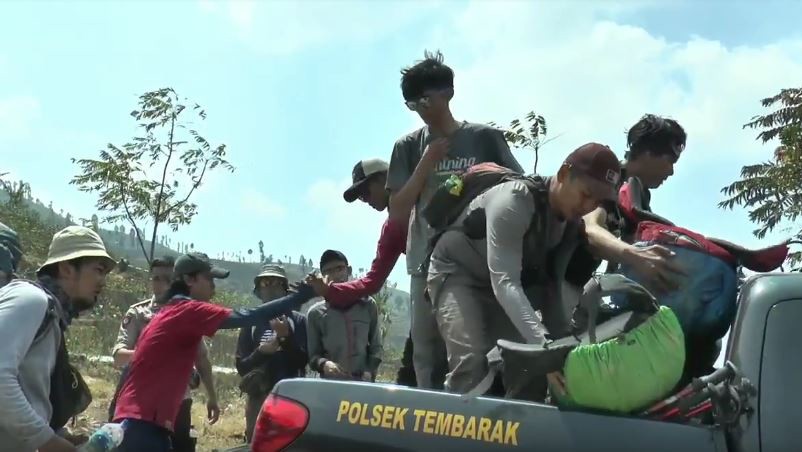Gunung Sumbing di Temanggung Terbakar, 134 Pendaki Dievakuasi