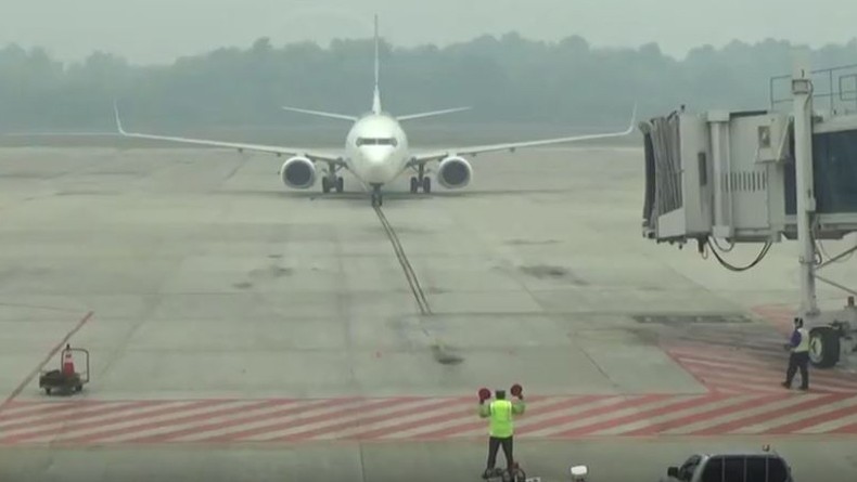 6 Pesawat Batal Mendarat di Bandara Supadio Bukan karena Kabut Asap 