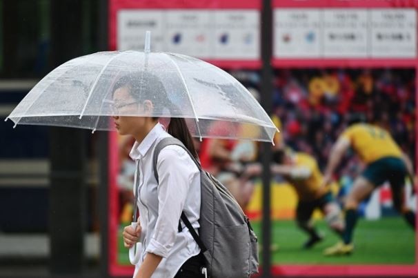 Jepang Bersiap Diterjang Topan Tapah, 400 Penerbangan Dibatalkan