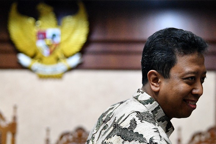Eksepsi Romahurmuziy, Sindir KPK Tangani Kasus Recehan hingga Semut vs Gajah