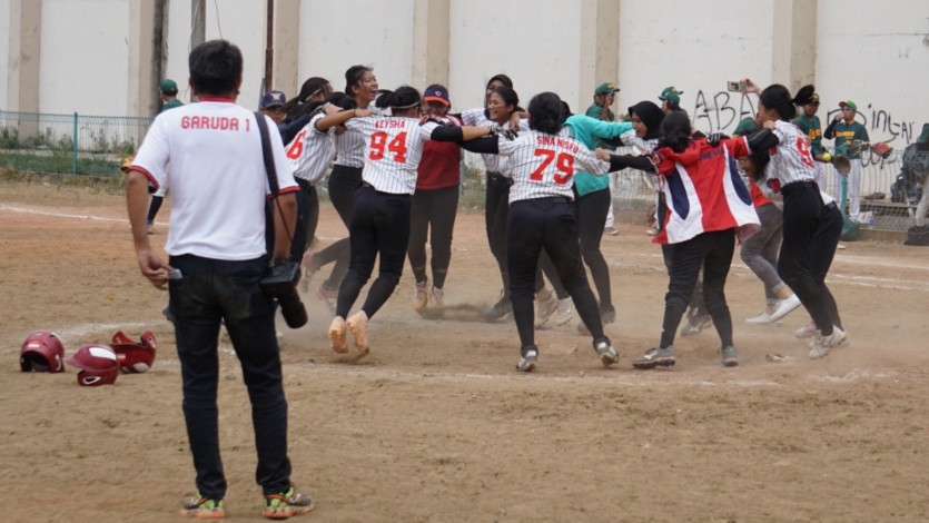 Tim Softball Garuda Jakarta Tampil Perkasa di Bandung