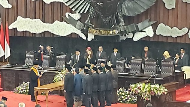 Dilantik, Ini Sumpah Pimpinan MPR Periode 2019-2024