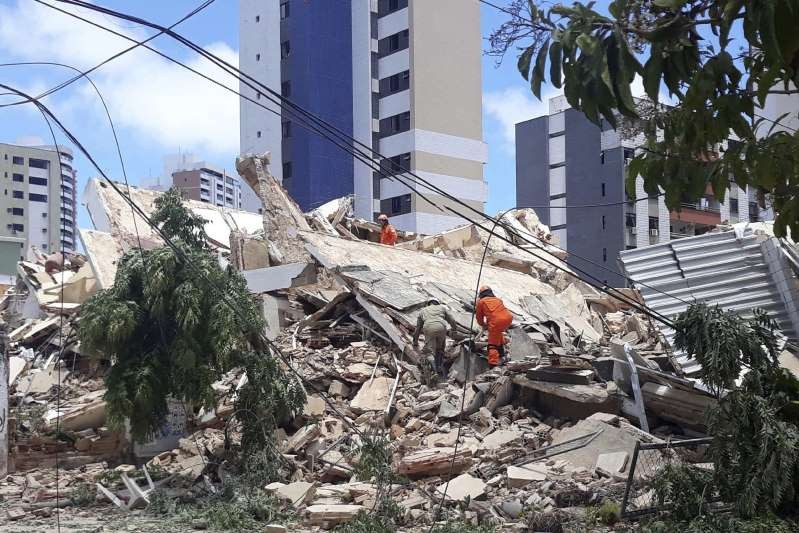 Bangunan Rusun di Brasil Ambruk, 1 Orang Tewas dan 10 Lain Hilang