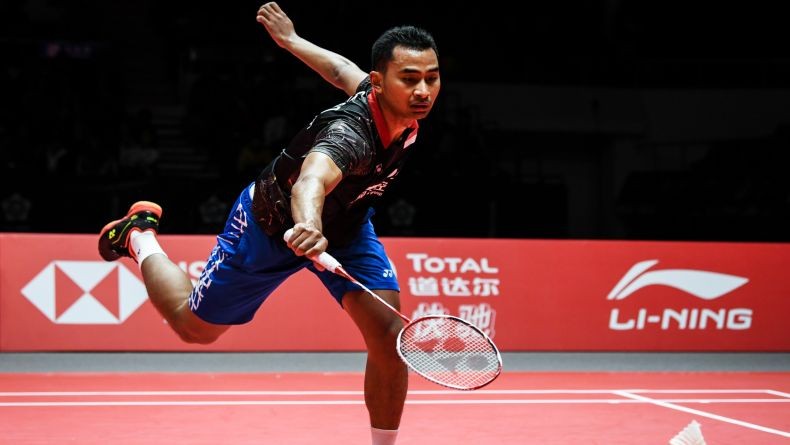 Hasil Denmark Open 2021: Tommy Dikalahkan Momota, Wakil Indonesia Tak Tersisa