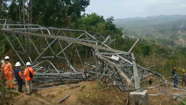 Lebih Cepat dari Target, PLN Berhasil Bangun Tower Emergency di Pulau Timor NTT