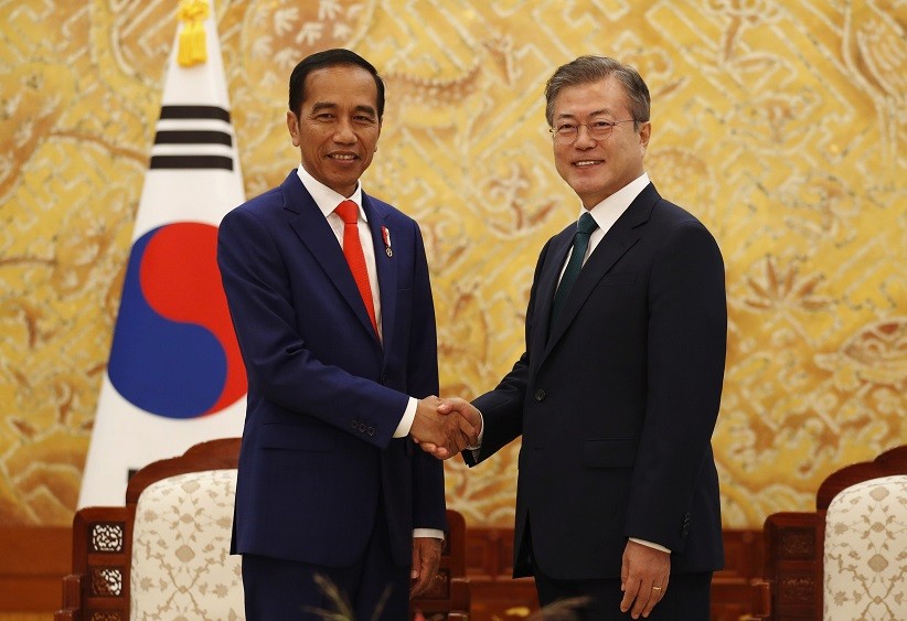 Beri Selamat ke Jokowi, Presiden Moon: Semoga Indonesia Makin Menikmati Pertumbuhan yang Dinamis