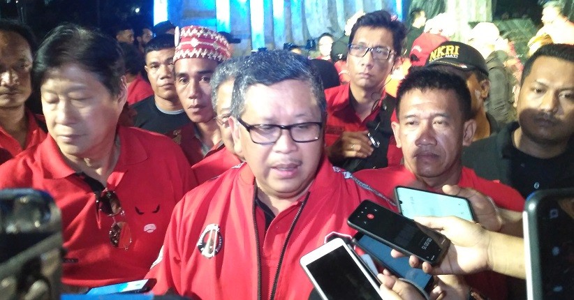 Hasto: Jokowi Perlu Menteri yang Tahan Banting