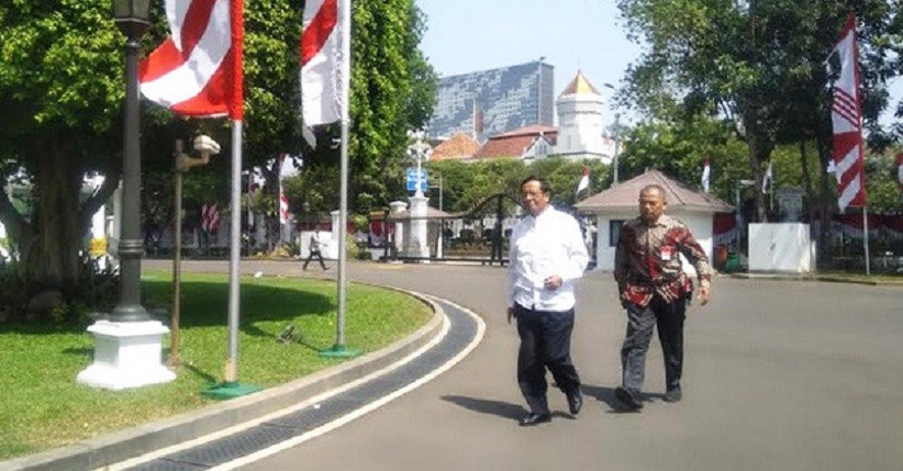 Merapat ke Istana, Mahfud MD: Saya Ditelepon Pukul 00.20 WIB, Tidak Tahu Jadi Apa
