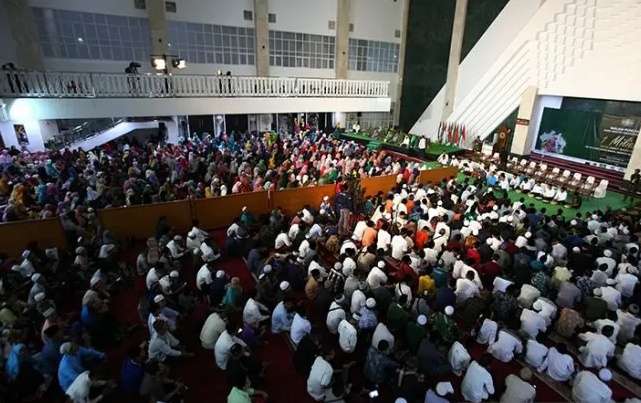 Puncak Hari Santri Nasional 2019, Warga Nahdliyyin Gemakan 1 Miliar Sholawat Nariyah untuk Bangsa