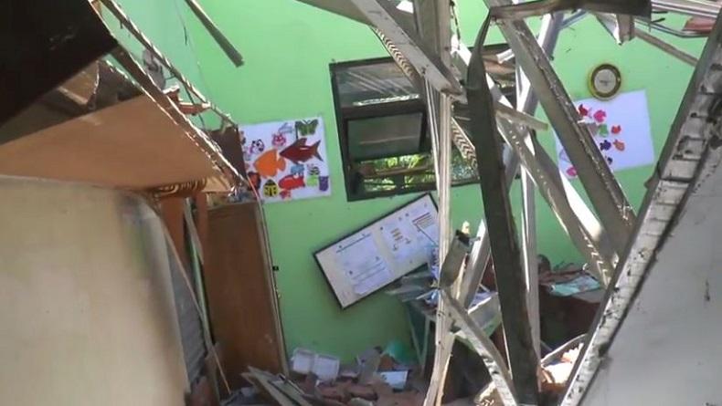 Kronologi Atap Gedung SDN Gentong Pasuruan Ambruk dan Tewaskan 2 Orang
