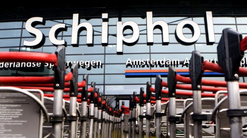 Hujan Salju Lebat, 150 Penerbangan di Amsterdam Belanda Dibatalkan