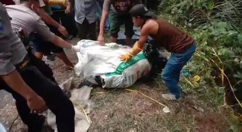 Warga Bogor Geger Penemuan Mayat Pria dalam Koper