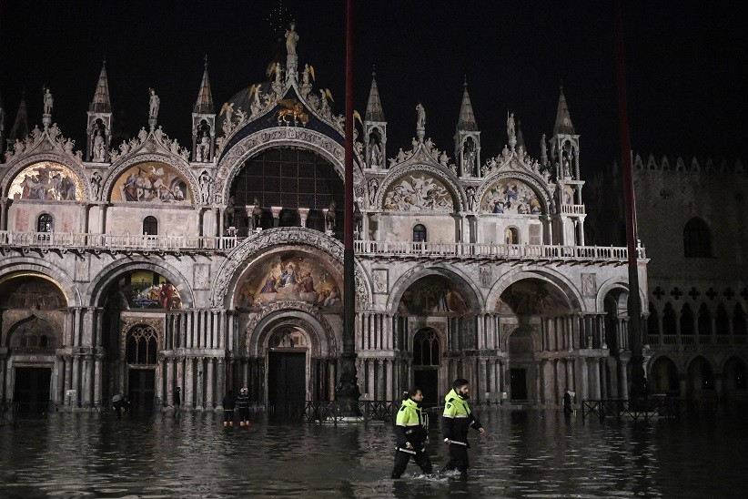 Badai dan Hujan Lebat Terjang Italia, Venesia pun Kebanjiran