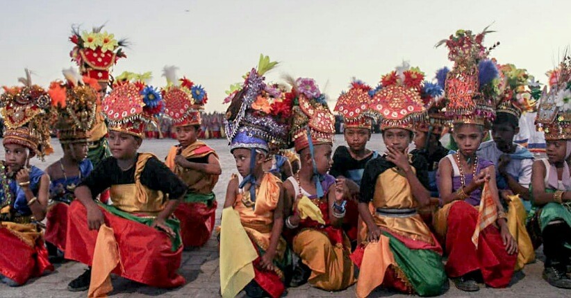 Keunikan Tari Kolosal & Karnaval Budaya di Wakatobi Wave Jadi Daya Tarik Wisatawan