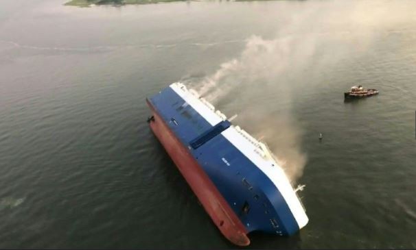 Kapal Nelayan Terbakar Tewaskan 1 Orang di Korsel, 11 Lain Hilang