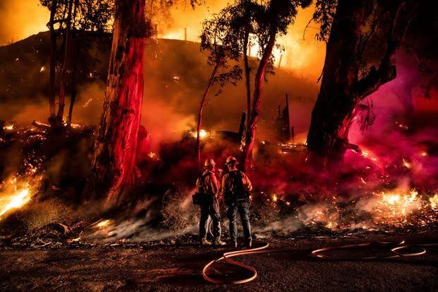 Kebakaran Baru Kembali Landa California, 5.500 Warga Diminta Segera Mengungsi