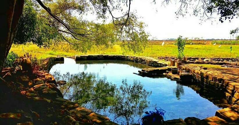Inspirasi Wisata di Jateng, Asyiknya Berendam di Kolam Kuno Balekambang