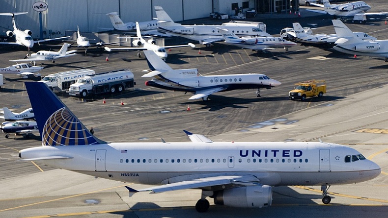 Bantuan Maskapai AS Berakhir, United Airlines PHK 16.370 Karyawan Mulai Oktober