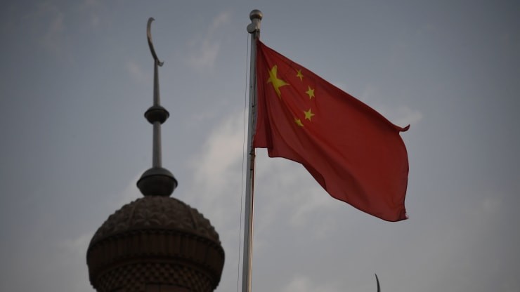 China Tegaskan Lanjutkan 'Pelatihan' bagi Muslim Uighur di Kamp-Kamp Tahanan