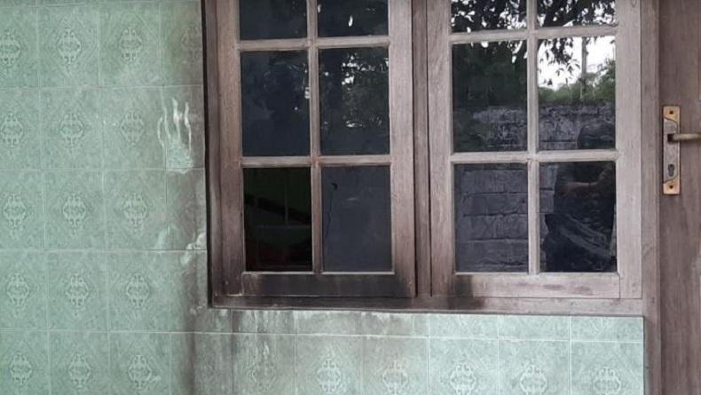 Teror Bom Molotov di Sleman, Etalase Warung Makan Warga Pecah