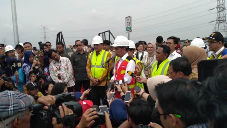 Resmikan Tol Layang Jakarta-Cikampek, Jokowi Berharap Tidak Ada Lagi Kemacetan