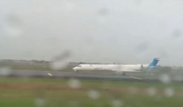 Cuaca Buruk, Pesawat Garuda Gagal Mendarat di Bandara Sultan Baabullah Ternate