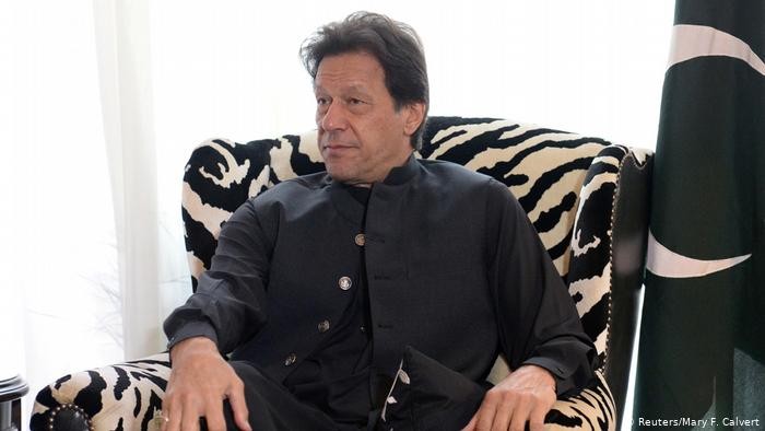 Polisi Pakistan Gerebek Rumah Keponakan PM Imran Khan