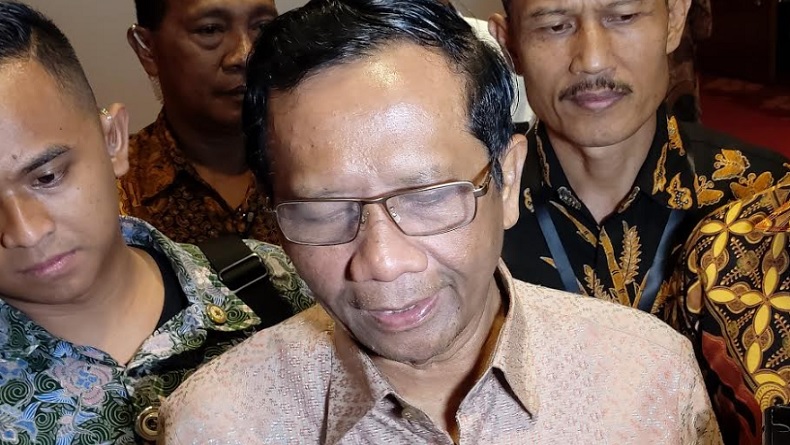 Mahfud MD Perpanjang Satgas Saber Pungli hingga April 2020