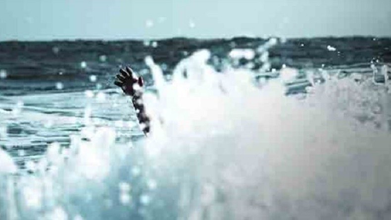 2 Turis Asing Hilang Terseret Ombak di Pantai Balekambang Malang 
