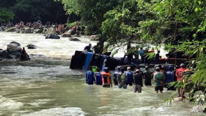 Bus Sriwijaya yang Masuk Jurang di Pagaralam Tak Laik Jalan